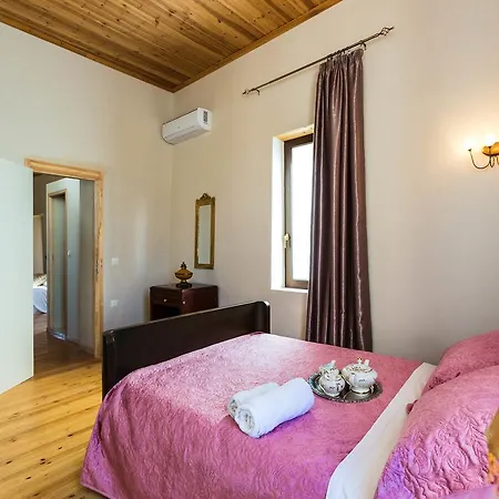 Lefteris House